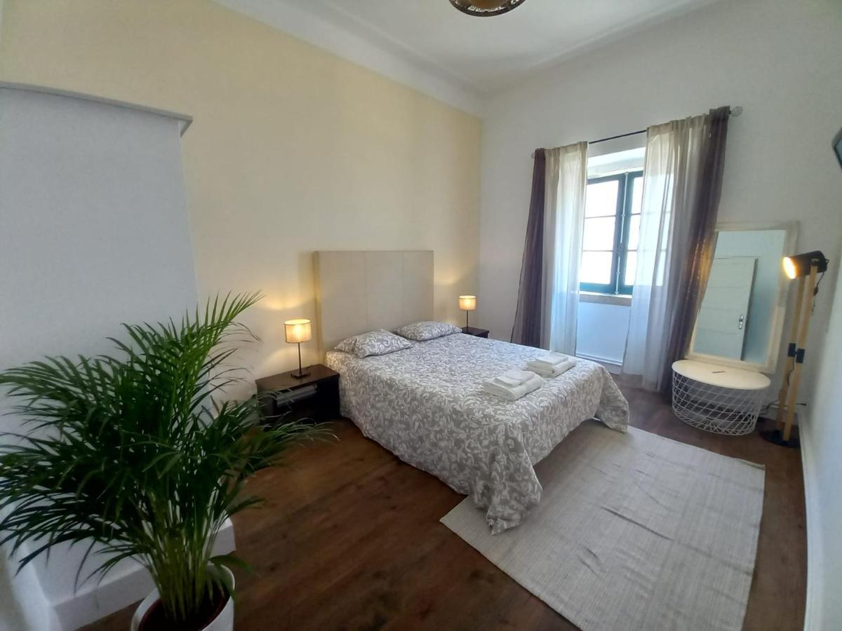 Casa Blanca Hostel Peniche Luaran gambar